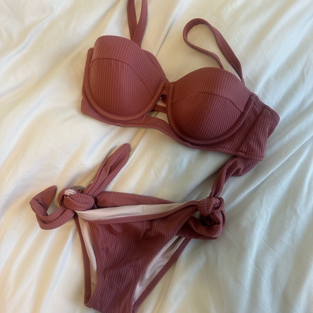 CUTE PINK BIKINI